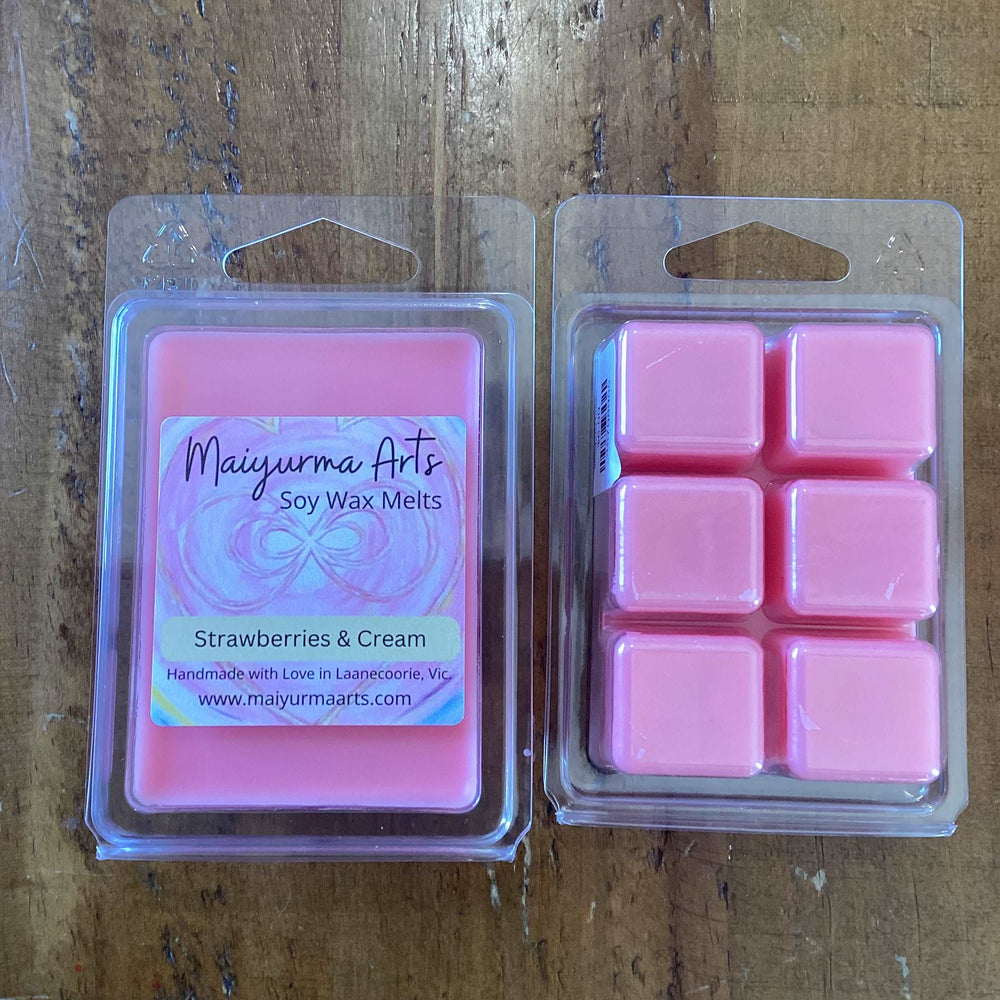 Strawberry Cream Soy Wax Melts Clam Shell