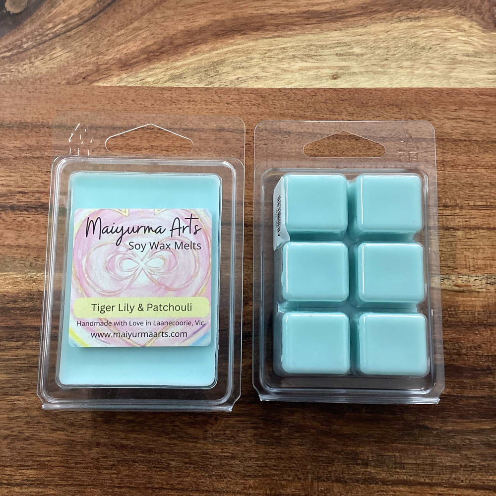 Tiger Lily & Patchouli Soy Wax Melts Clam Shell